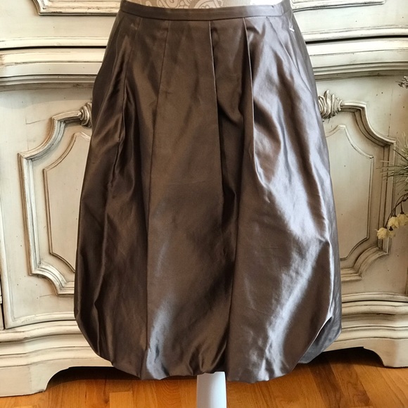 BARNEY’S N. Y. Dresses & Skirts - DESIGNER SILK SKIRT SHIMMERY SILVERED SILK DUPONI BY BARNEY’S NY SIZE 8 LIKE NEW